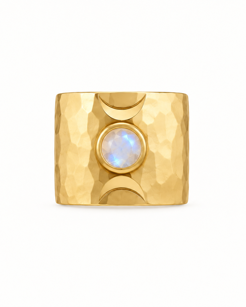 Triple moon, moonstone ring