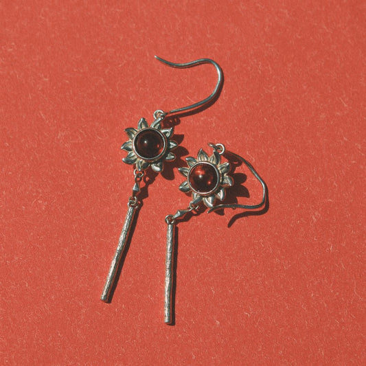 Yiru.jewellery Queen of Wands earrings featuring intricate gold and gemstone design with elegant, detailed craftsmanship.